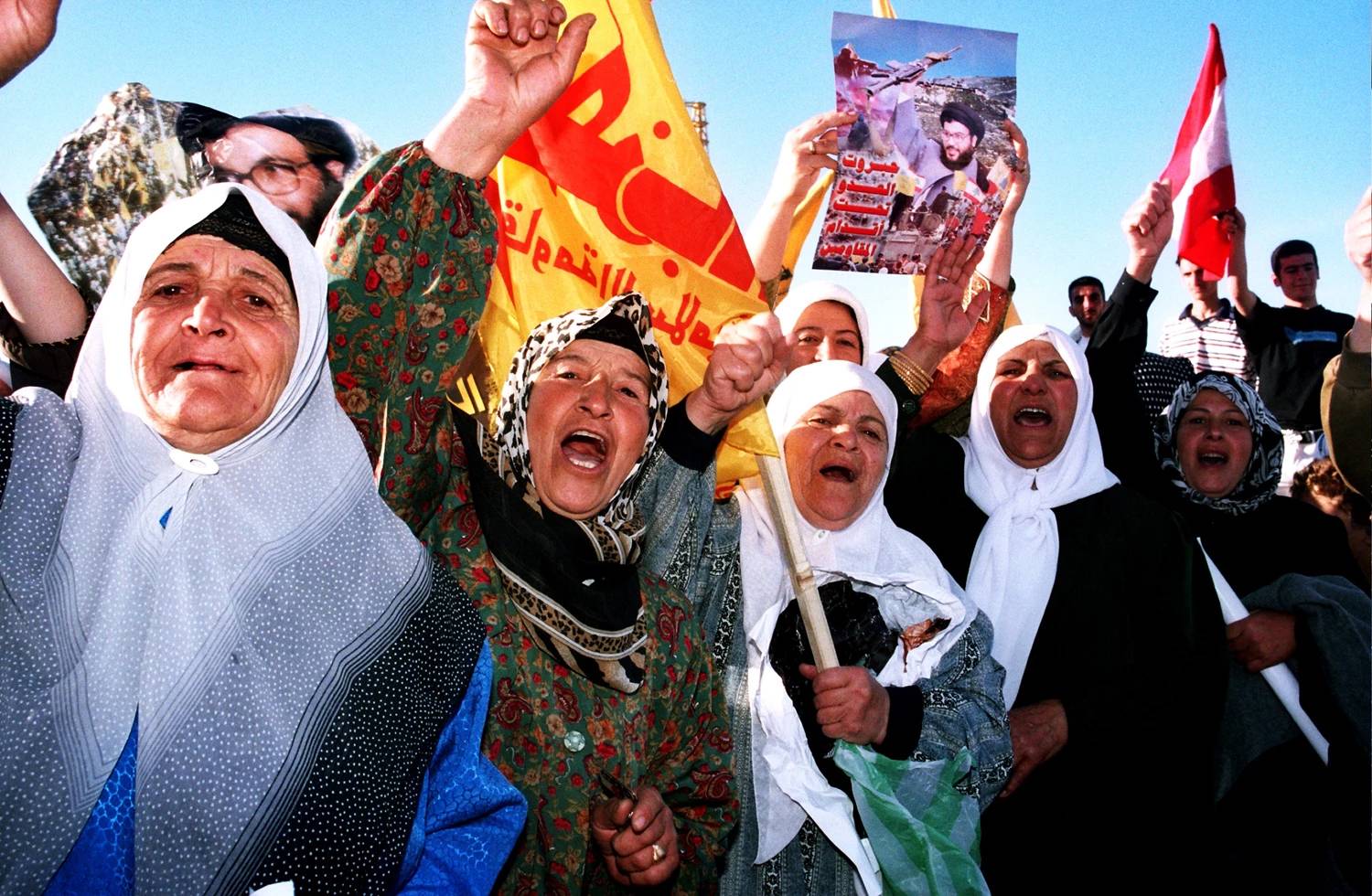 من يصون كرامة أهل الجنوب بعدما صانوا بدمائهم كرامة الوطن؟؟