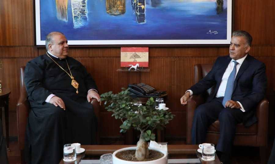 اللواء ابراهيم استقبل سفير أرمينيا
وعرض مع المطران ابراهيم شؤون البقاع