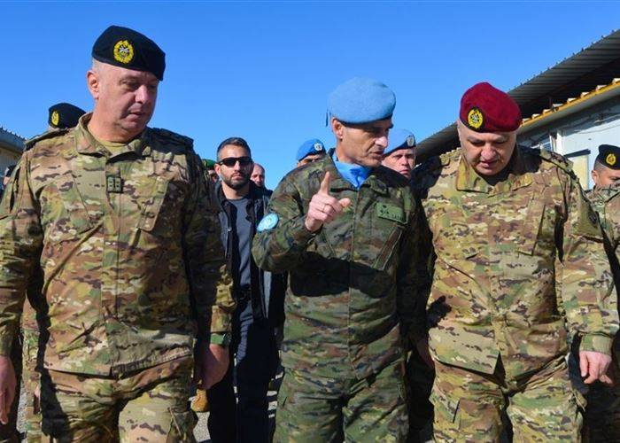 زار الكتيبة البولونيّة في بلدة الطيري
قائد الجيش:"اليونيفيل" شريك استراتيجي في تطبيق الـ 1701
لازارو: مُستمرّون في أداء مُهمّتنا بكلّ مهنيّة