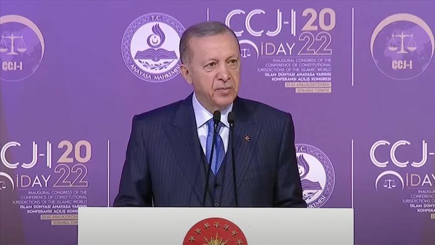 أردوغان ينتقد الولايات المتحدة لإيوائها "إرهابيين"