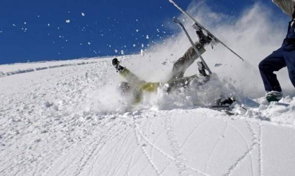 إصابة ممثل أميركي شهير بجروح خطيرة جراء حادث خلال جرف الثلوج
