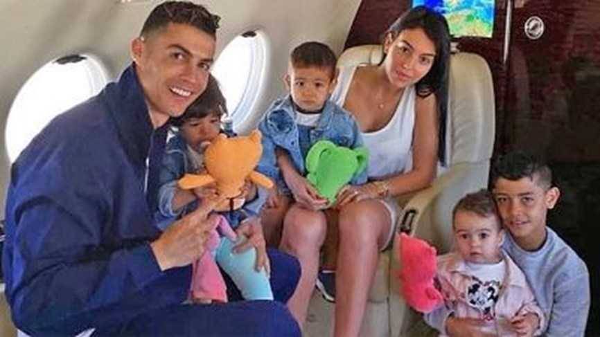 تجهيز قصر لـ"الدون".. أين سيسكن رونالدو وعائلته في الرياض؟