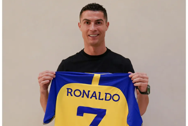 النصر سيقدم رونالدو مساء الثلاثاء على ملعب مرسول بارك
