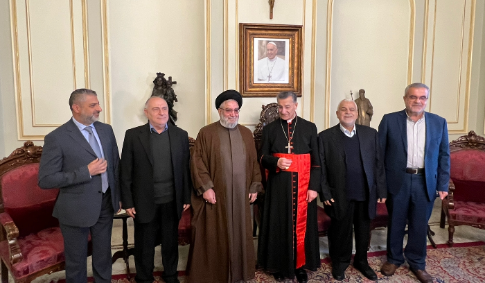 ابراهيم السيّد بعد لقائه الراعي: لا تباين مع بكركي والصفحة مفتوحة دائماً بيننا
المطلوب حوار حقيقي وجدّي بين الكتل للتفاهم على رئيس يمكن أن ينهض بلبنان