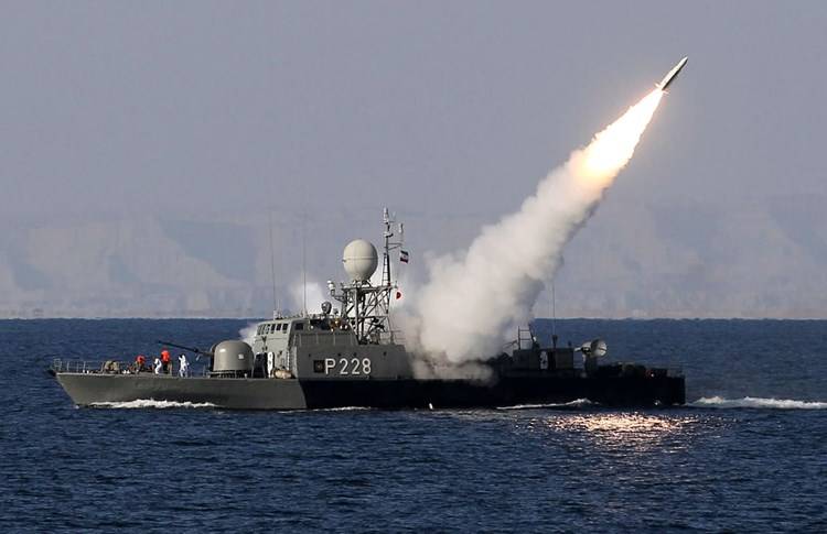 إيران: انطلاق مناورات "1401"