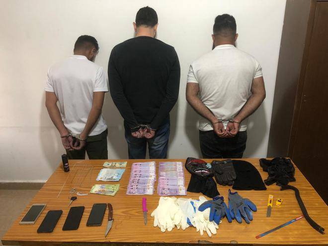 كمين محكم لشعبة المعلومات يوقع بعصابة سرقة منازل في النبطية