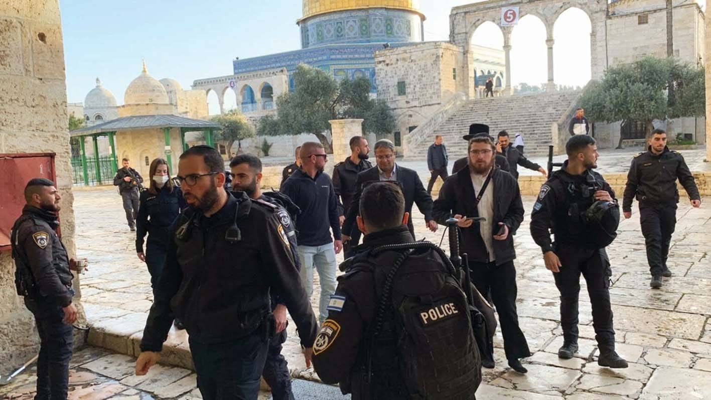 بن غفير يقتحم الأقصى والمقاومة الفلسطينية تحذر من «حرب دينية»