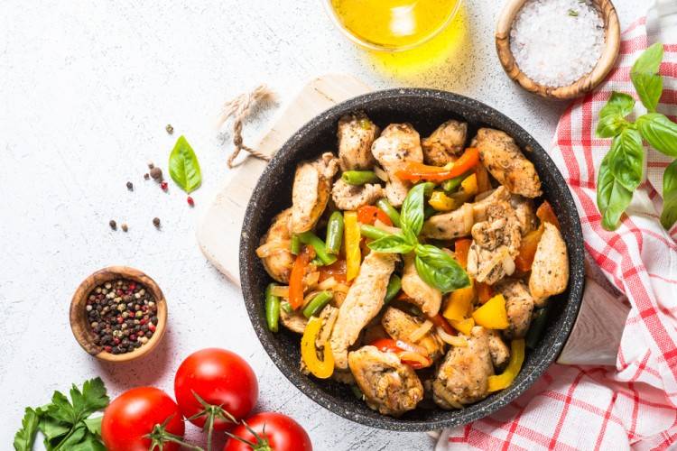 طريقة عمل دجاج صيني بالخضار