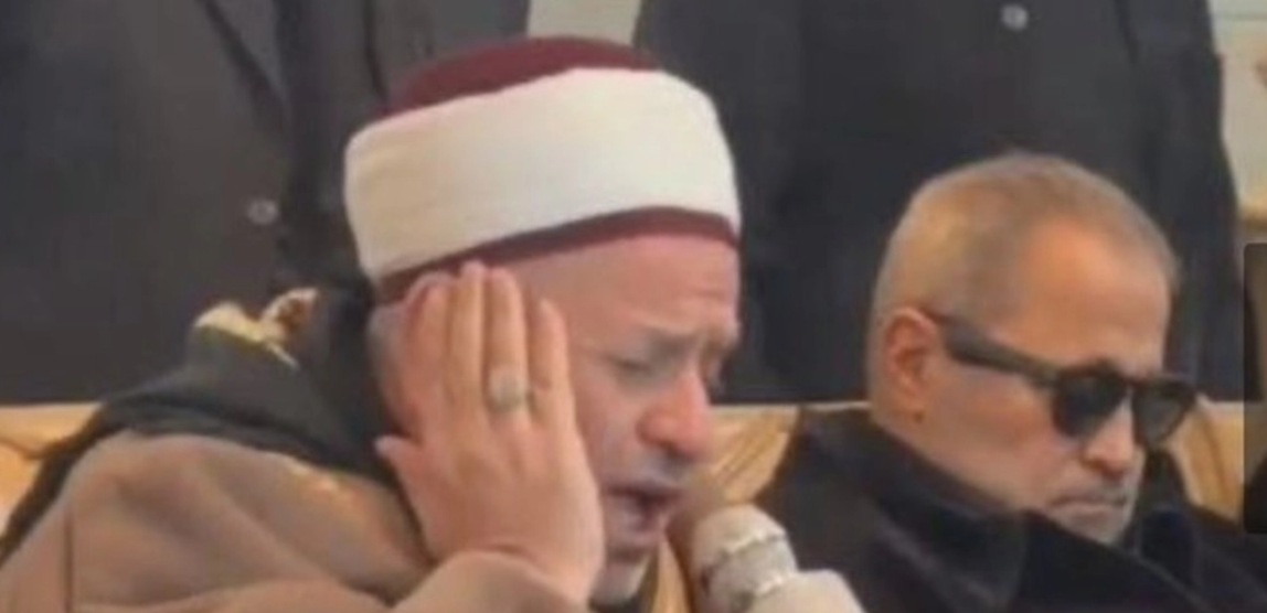 بالفيديو: مأساة أصابته...ما قصّة الشيخ الذي رتّل القرآن في عزاء نجل جورج وسوف؟