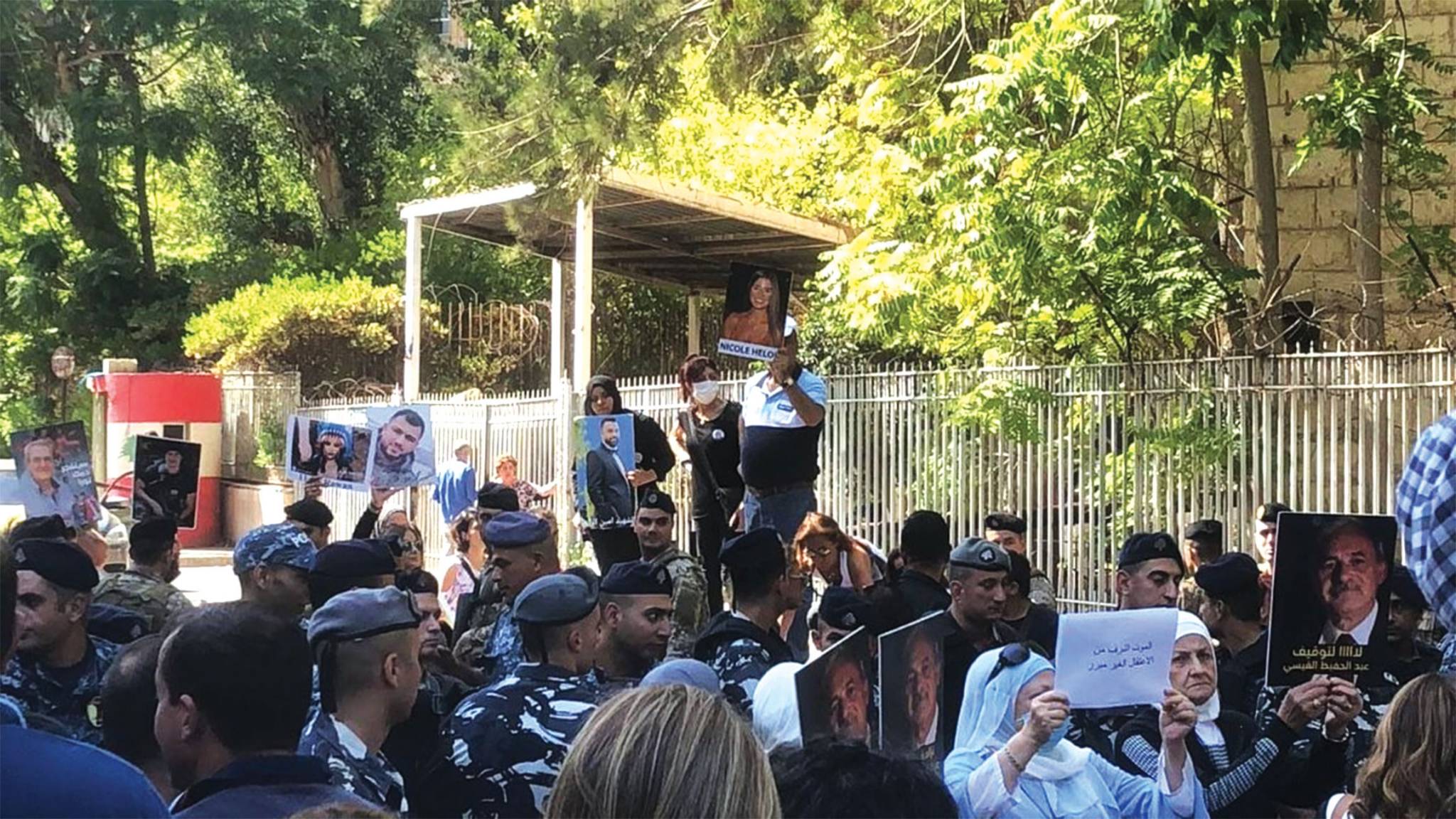 لبنان المطوّق بالشغور تخرقه دعوة بري لانتخاب رئيس غداً مع سيناريو مُتكرّر للتعطيل
مصادر ميقاتي لـ«الديار»: جلسة مجلس الوزراء لن تكون بعيدة لتسيّير ملف الكهرباء
الان عون لـ«الديار»: اذا تبيّن انّ احد نواب «لبنان القوي» يملك حظوظاً سنرشحه للرئاسة