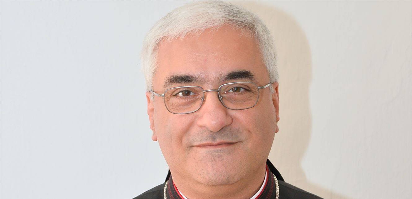 المطران عبد الساتر: ندعو إلى الكف عن التعطيل من أجل إحقاق الحق وجئنا إلى هنا للإطمئنان على ويليام نون