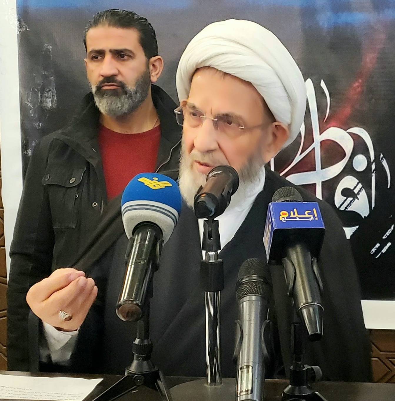حزب الله: للمبادرة الى التفاهم والتوافق للخروج من نفق الفراغ