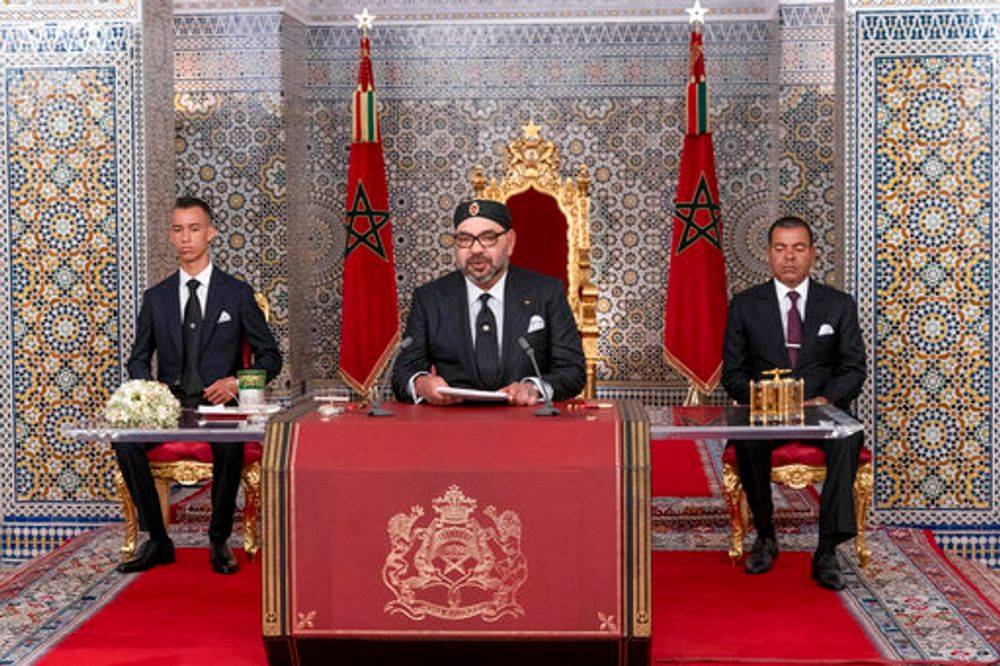 محاكمة صحفيين فرنسيين بتهمة "ابتزاز" ملك المغرب