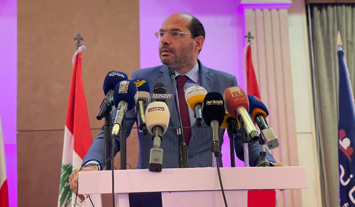مراد اتّهم الطبقة السياسيّة بـ "الإفلاس"
... وحذّر من انهيار القطاع التربوي