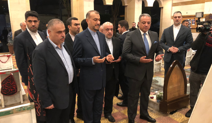 عبد اللهيان زار روضتي الشهداء
والحوراء زينب في الغبيري