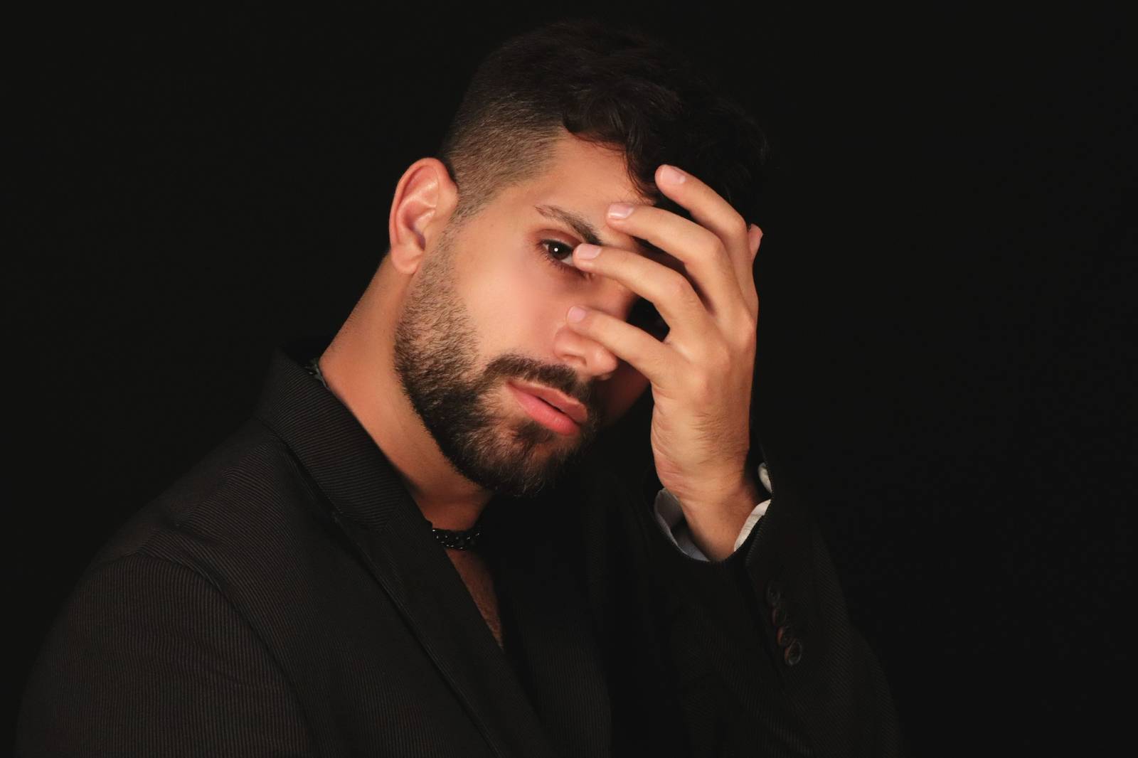 باسل المحيثاوي راقص يجمع الشغف والطموح في آن واحد