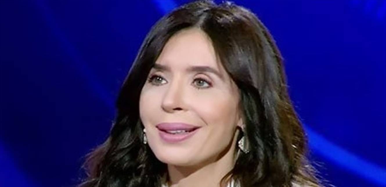 الراقصة دينا تكشف سرّاً... وهل أجرت عملية تجميل مؤخراً؟