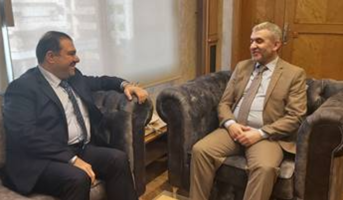 بيرم عرض تطوير العلاقات مع العراق