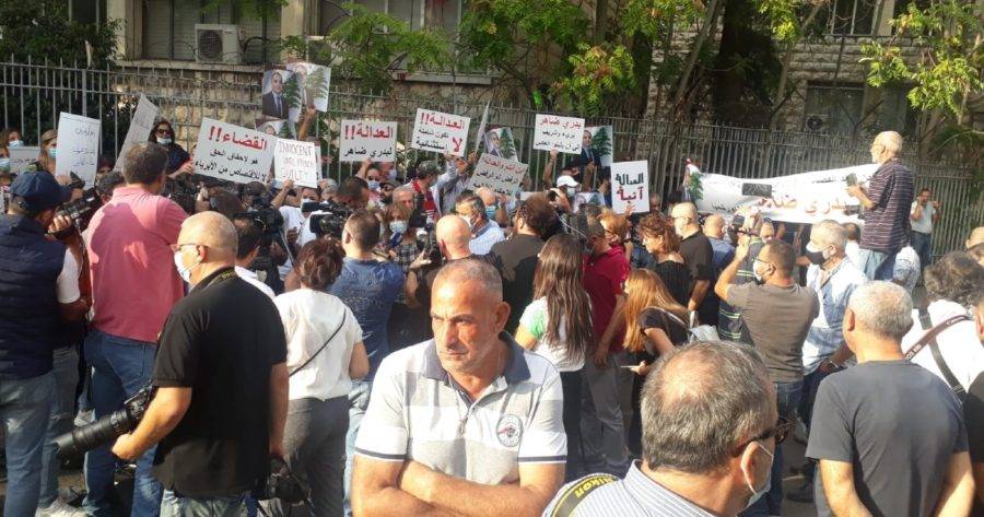 اعتصام لاهالي الموقوفين بملف المرفأ أمام قصر العدل: كفى ظلما بحق أولادنا الذين تركتهم دولتهم