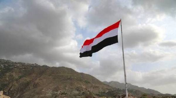 بينهم قيادي في "المجلس الانتقالي".. مقتل 3 عسكريين  بتفجير لـ"القاعدة" في اليمن