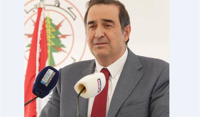 وصول المدير العام لمؤسسة كهرباء لبنان إلى السرايا الحكومية