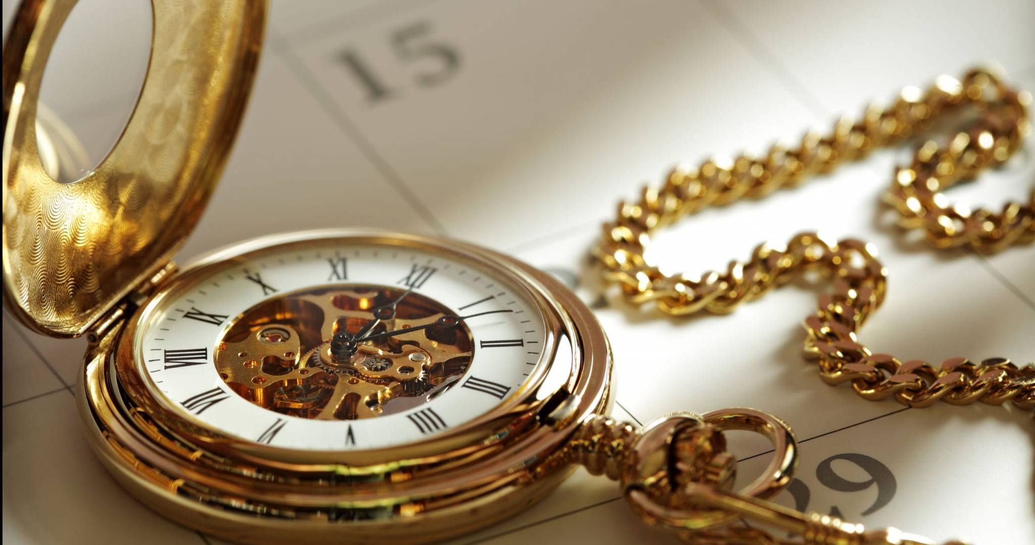 بين الكائن والزمن
Entre antos et chronos