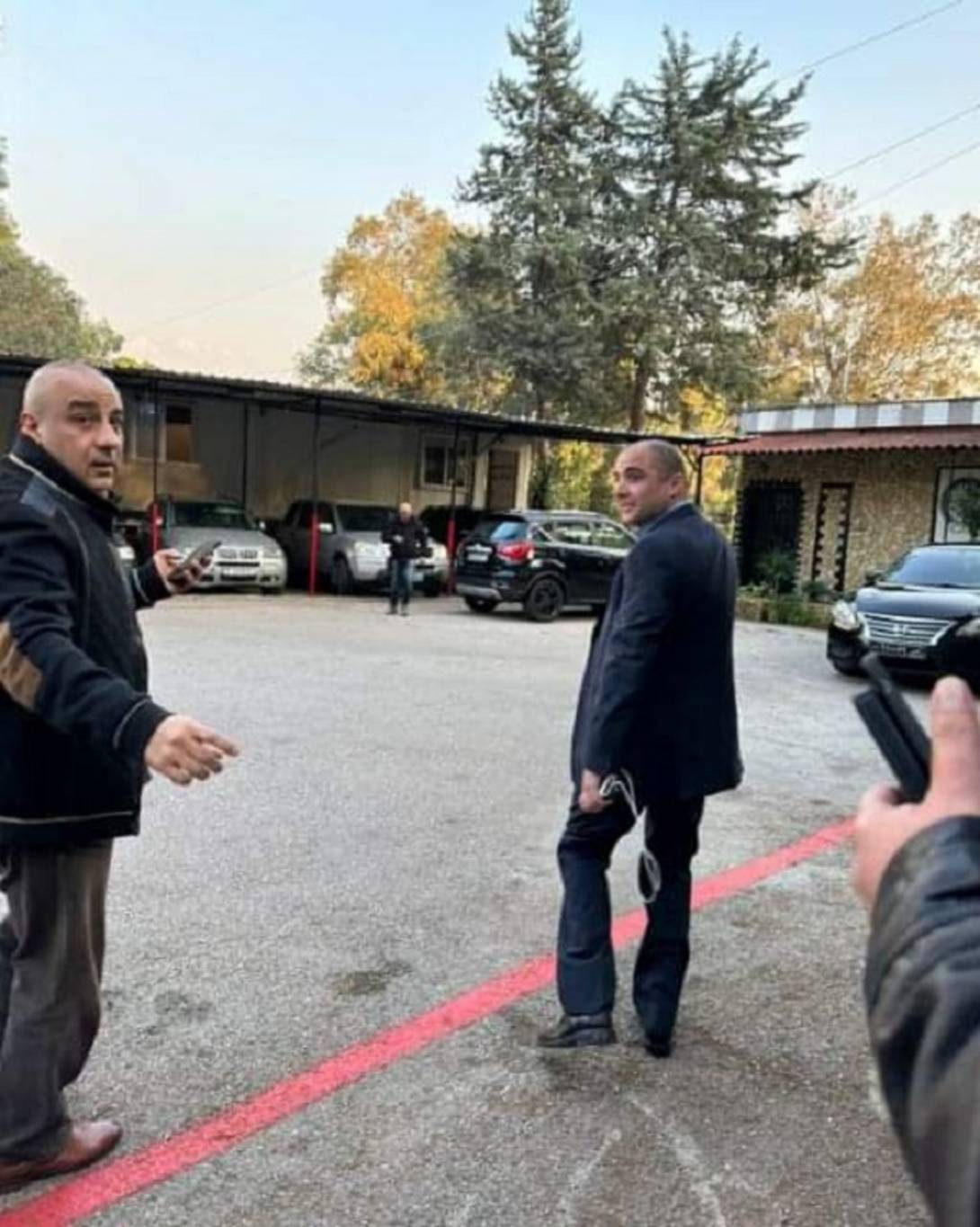 بالصور.. إخلاء سبيل المدير العام للجمارك بدري ضاهر