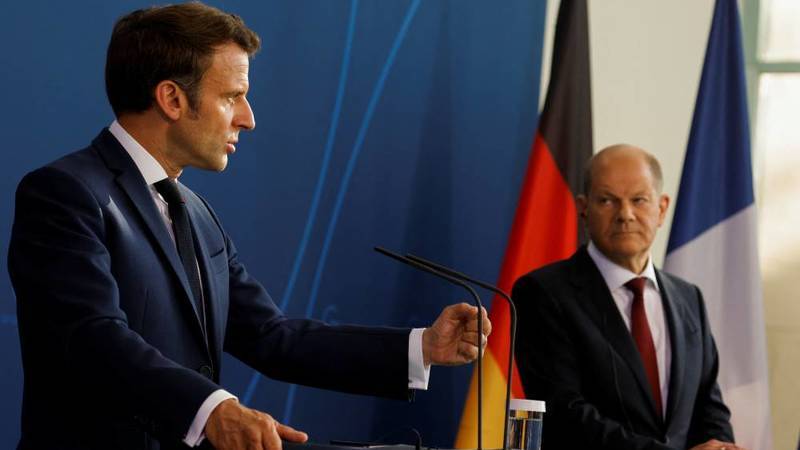 فرنسا وألمانيا تتعهدان بدعم أوكرانيا طالما لزم الأمر