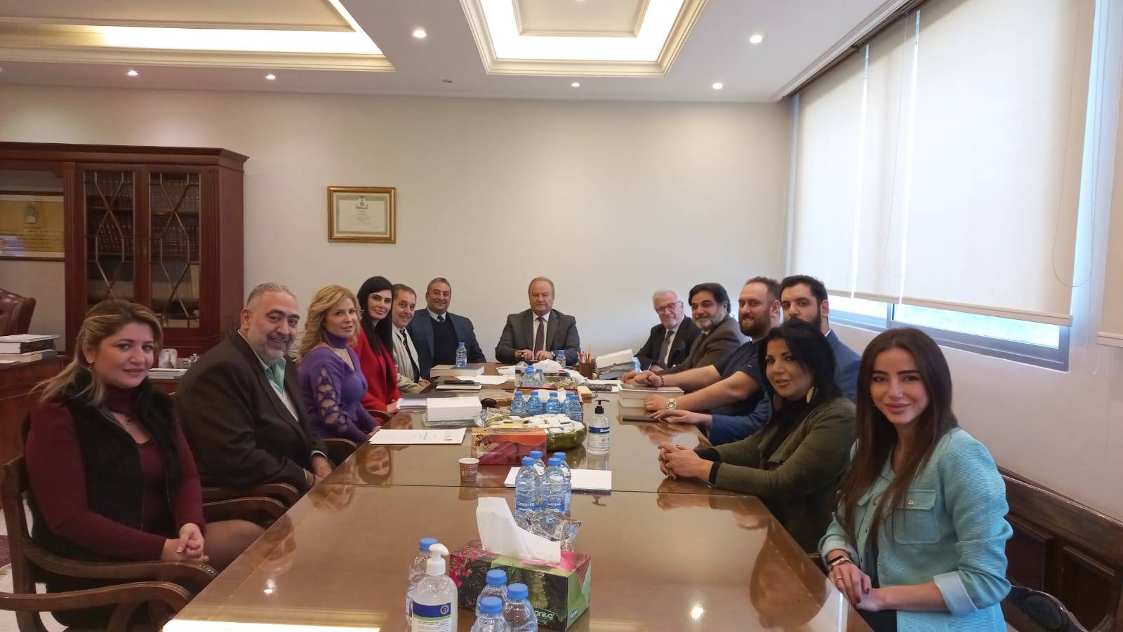 كسبار يعلن عن إنجاز اقتراح قانونيِ
الكابيتال كونترول و"إعادة هيكلة المصارف"