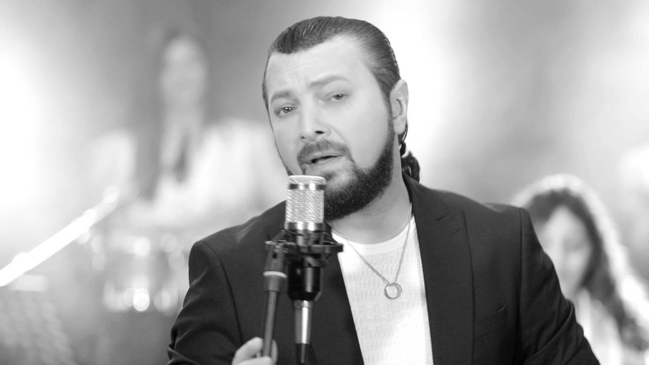 وديع مراد في إطلالة مميزة ولوك جديد