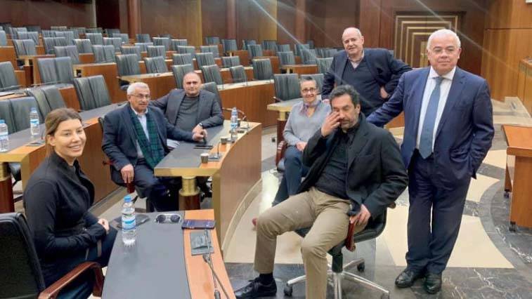اعتصام نواب «التغيير»... ماذا بعد؟