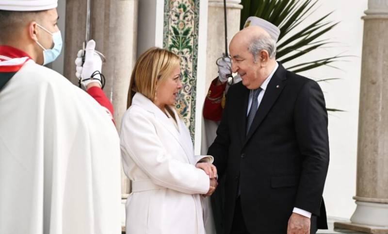 رئيسة وزراء إيطاليا تصل الجزائر