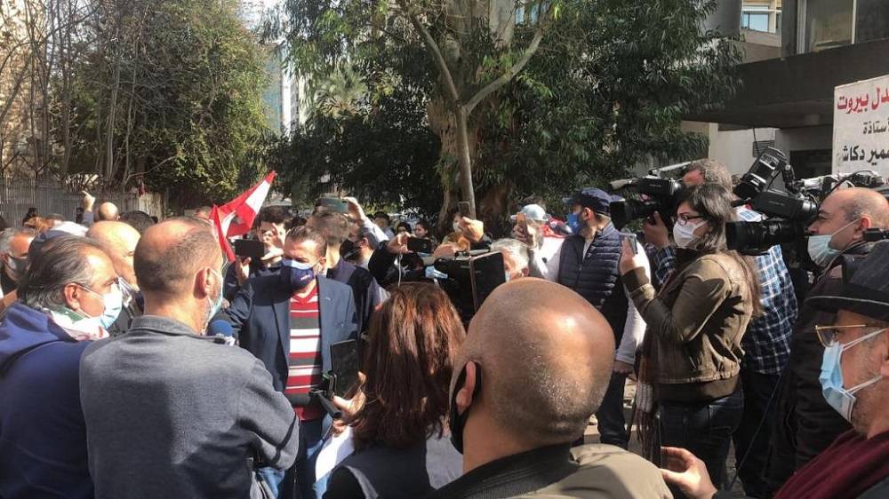 بعد الدعوات للتجمّع أمام قصر العدل... انتشار كثيف للجيش
...توضيح من أهالي ضحايا المرفأ: لقطع الطريق على أيّ فتنة