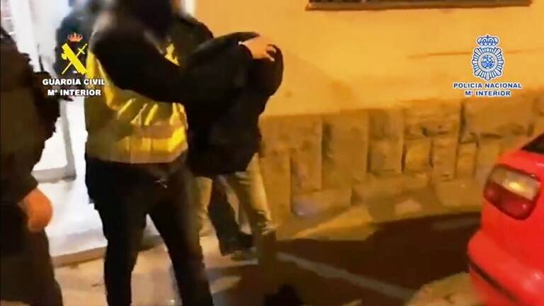 بفضل معلومات من الـ FBI 
إسبانيا: اعتقال مغربي كان يعد لهجوم كبير