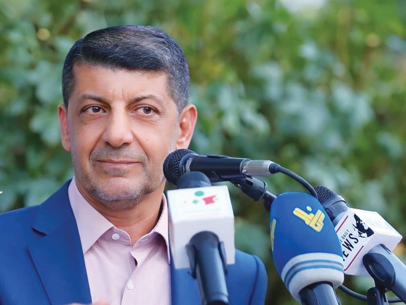 الحاج محمد عفيف يخضع لعملية جراحية جديدة