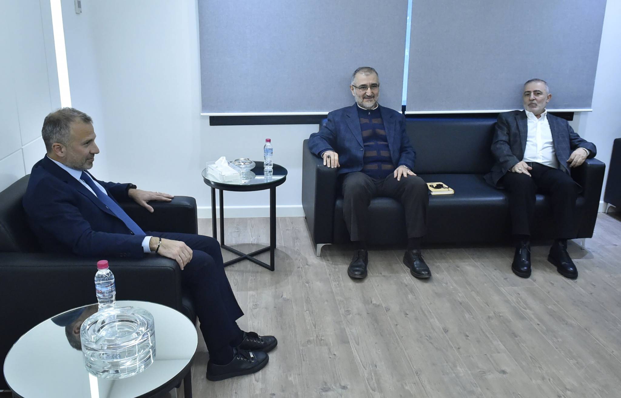 لقاء ميرنا الشالوحي لم يحقق أهدافه الرئاسيّة والحكوميّة
طرح فرنجيّة يصطدم برفض باسيل والأحزاب المسيحيّة الأخرى