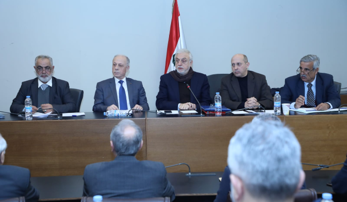 الصمد خلال جلسة للجنة الدفاع: لتحييد الجيش عن اي صراع