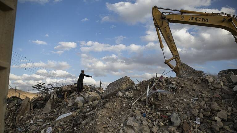 الإمارات تتضامن مع إيران