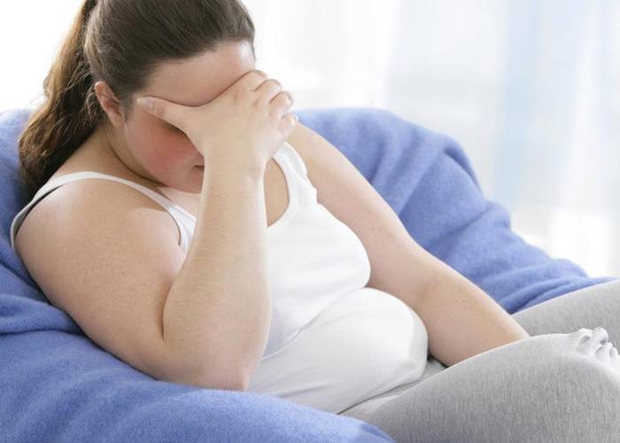 النساء أكثر عرضة للإصابة بدورة الاكتئاب - السمنة... ما بين التكيّف مع القلق والتوتّر أغذية عليكم بها وتَنَاولها يُحدث فرقاً مهماً