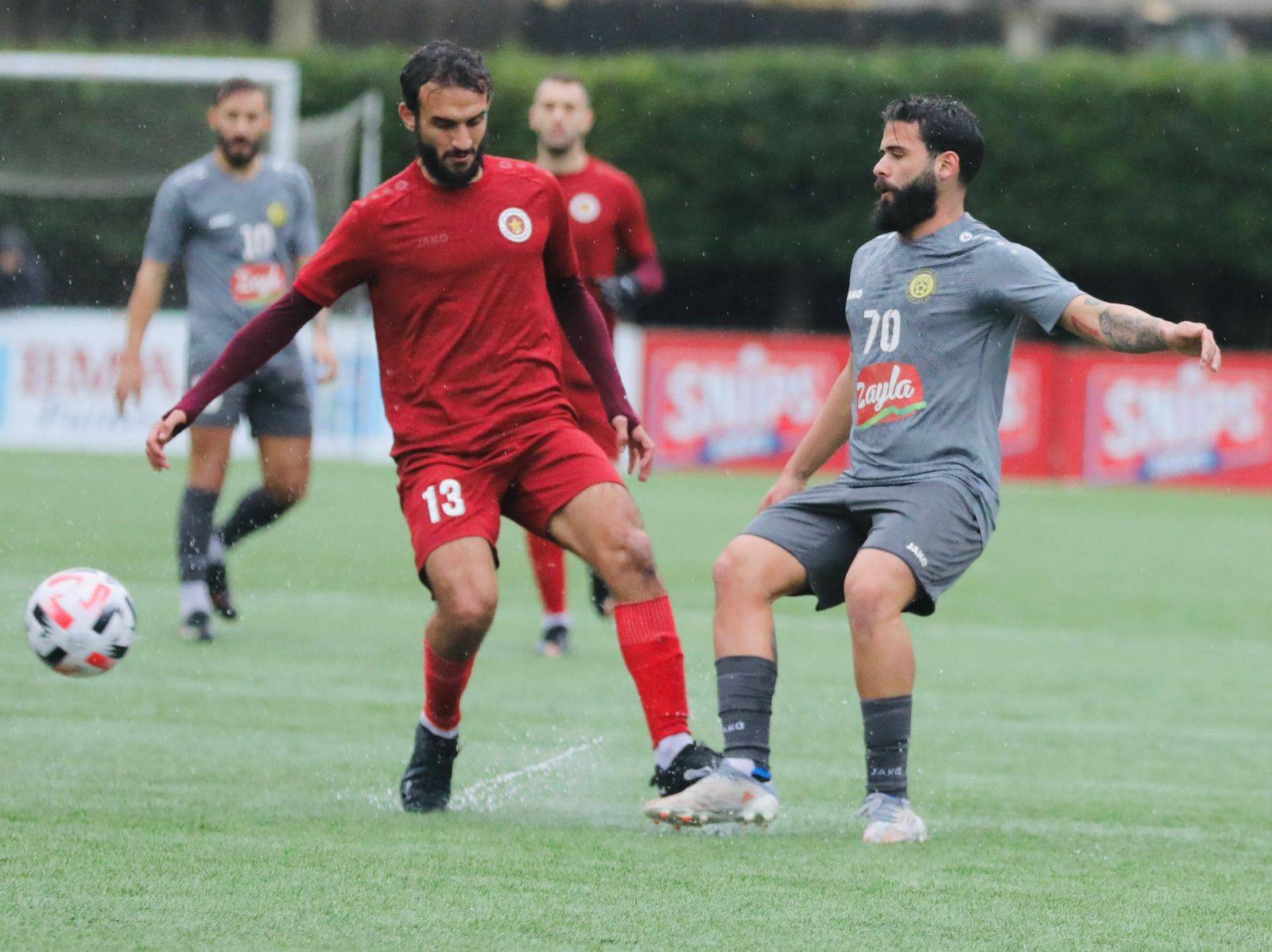 بطولة لبنان في كرة القدم - سداسية الأوائل
النجمة يفقد نقطتين ثمينتين بتعادله مع البرج (1-1)
الدرجة الثانية: فوز الراسينغ على سبورتينغ (2-0)
