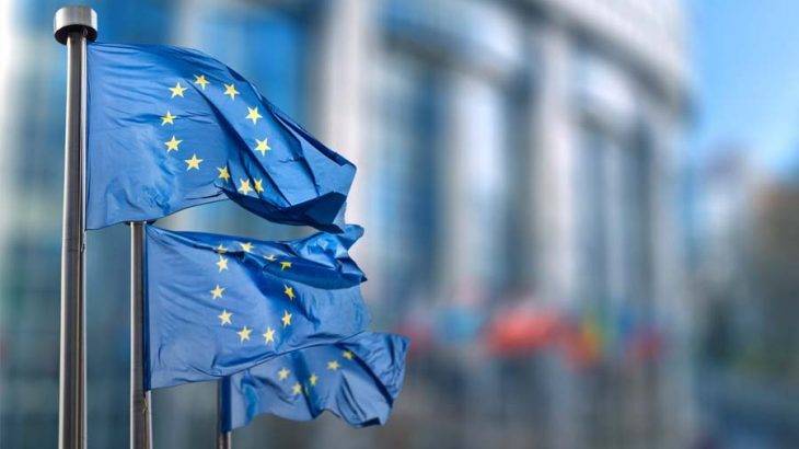 أوروبا تلوّح بحزمة عاشرة من العقوبات ضدّ روسيا