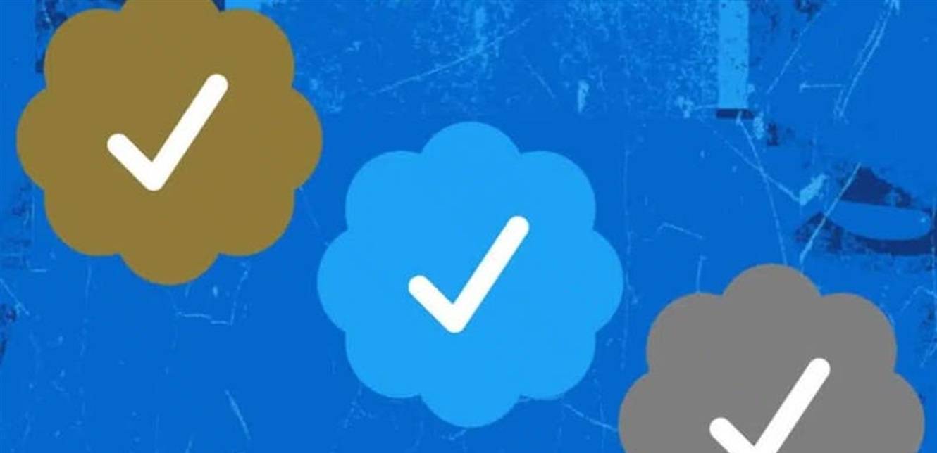 تويتر تفرض رسوماً باهظة مقابل علامة التوثيق الذهبية