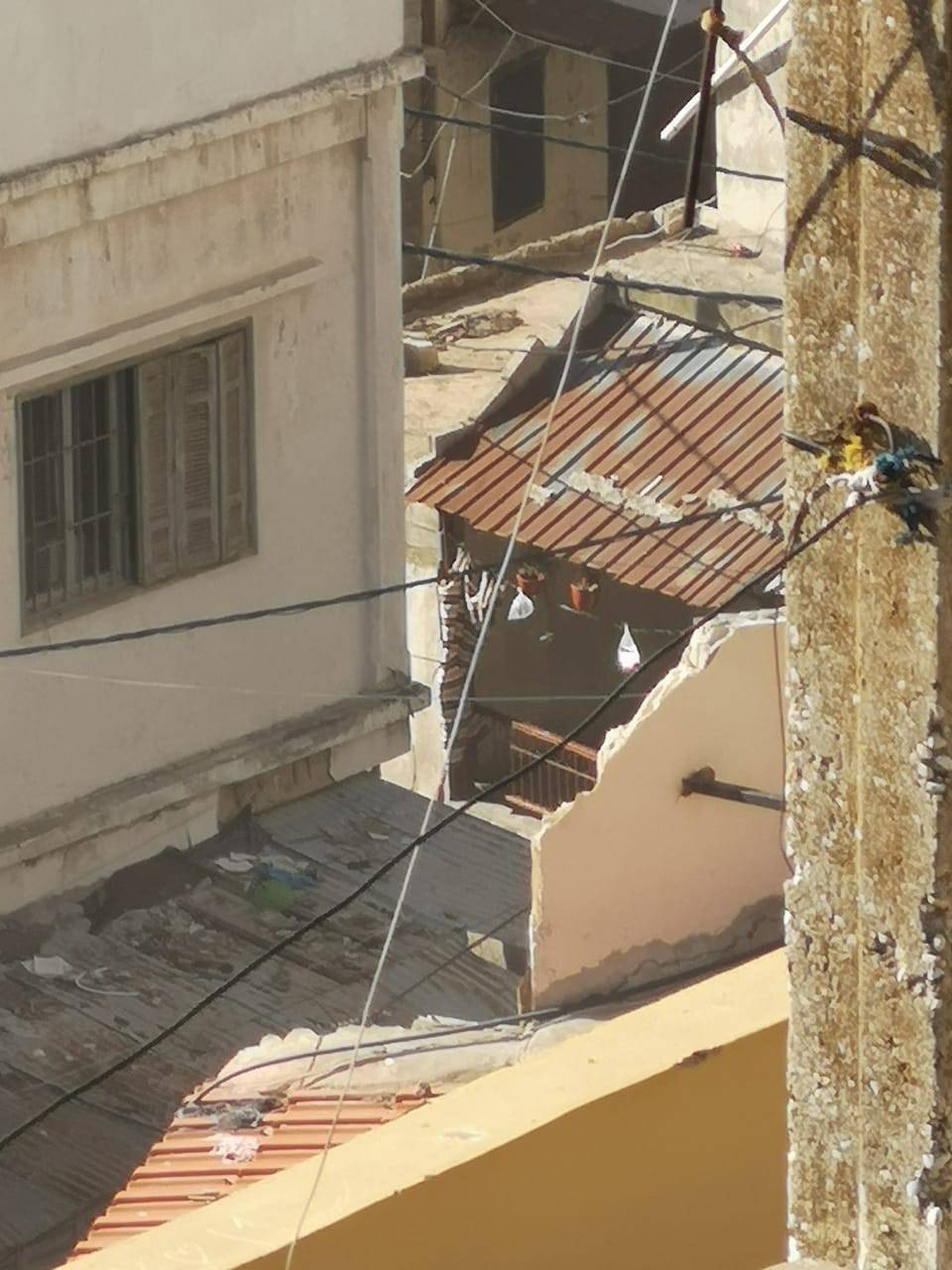 الهزات فاقمت من تصدعّ الأبنية في طرابلس... والأهالي في حالة رعب
عشرة أبنية الى الإخلاء فوراً وإنشاء صندوق لتمويل الترميم...