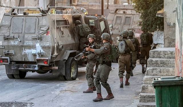 إستشهاد فتى فلسطيني... إعتقالات وجرحى في اقتحام مُخيّم جنين
قوات الإحتلال تواصل عمليّات توسيع البؤر الإستيطانيّة جنوب نابلس