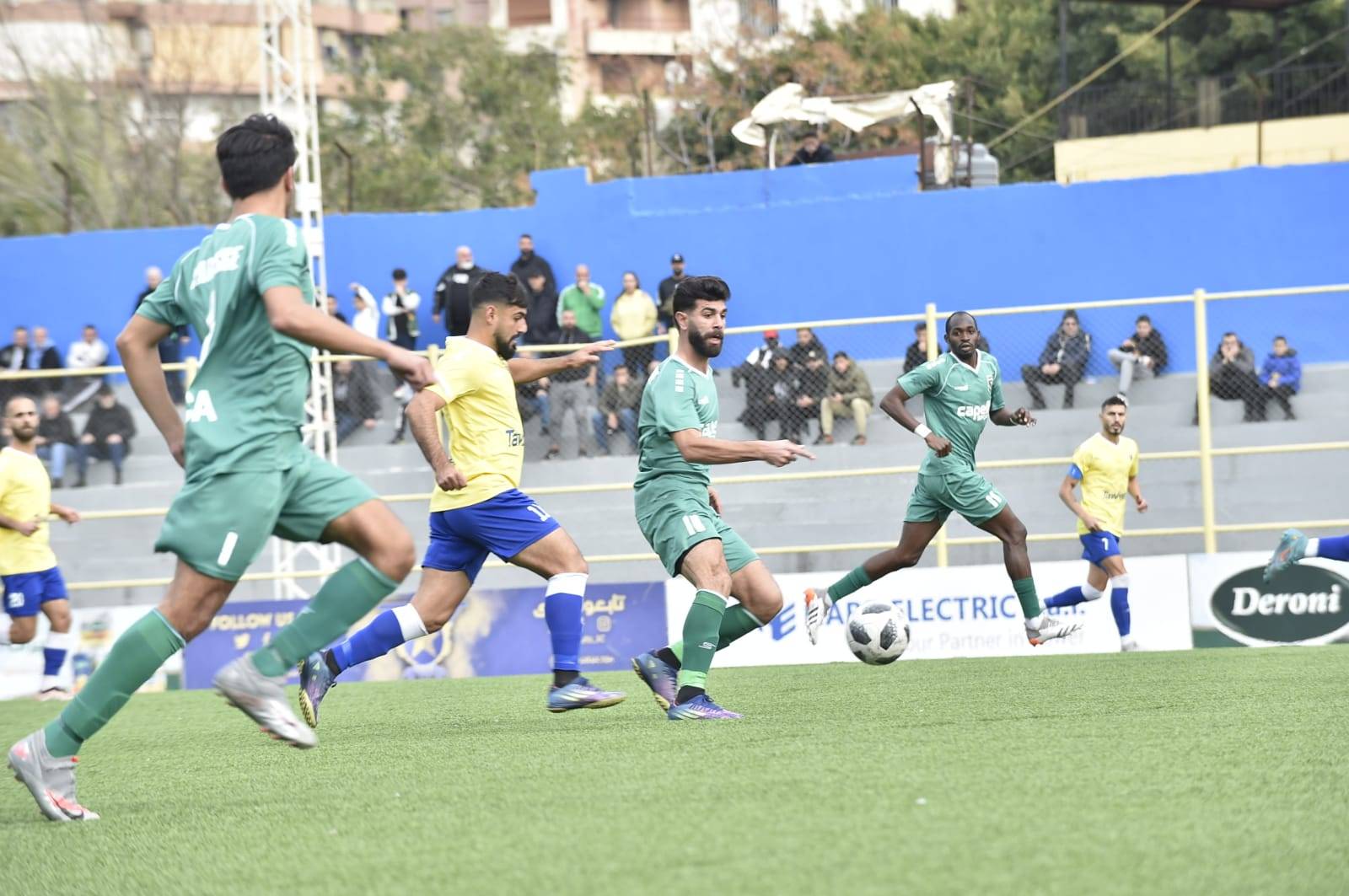 الدوري اللبناني في كرة القدم
الأوائل : فوز كبير للنجمة على شباب الساحل (4-1)
الأواخر: تعادل سلبي مخيب بين الصفاء والحكمة