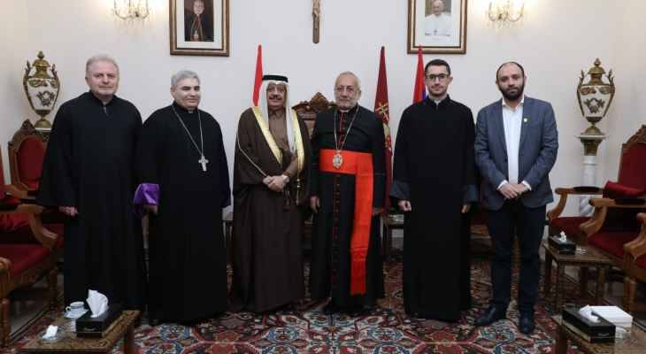 ميناسيان استقبل سفير قطر: الاستحقاق الرئاسي
يتطلّب التعالي عن التجاذبات السياسيّة والتمسّك بالحوار