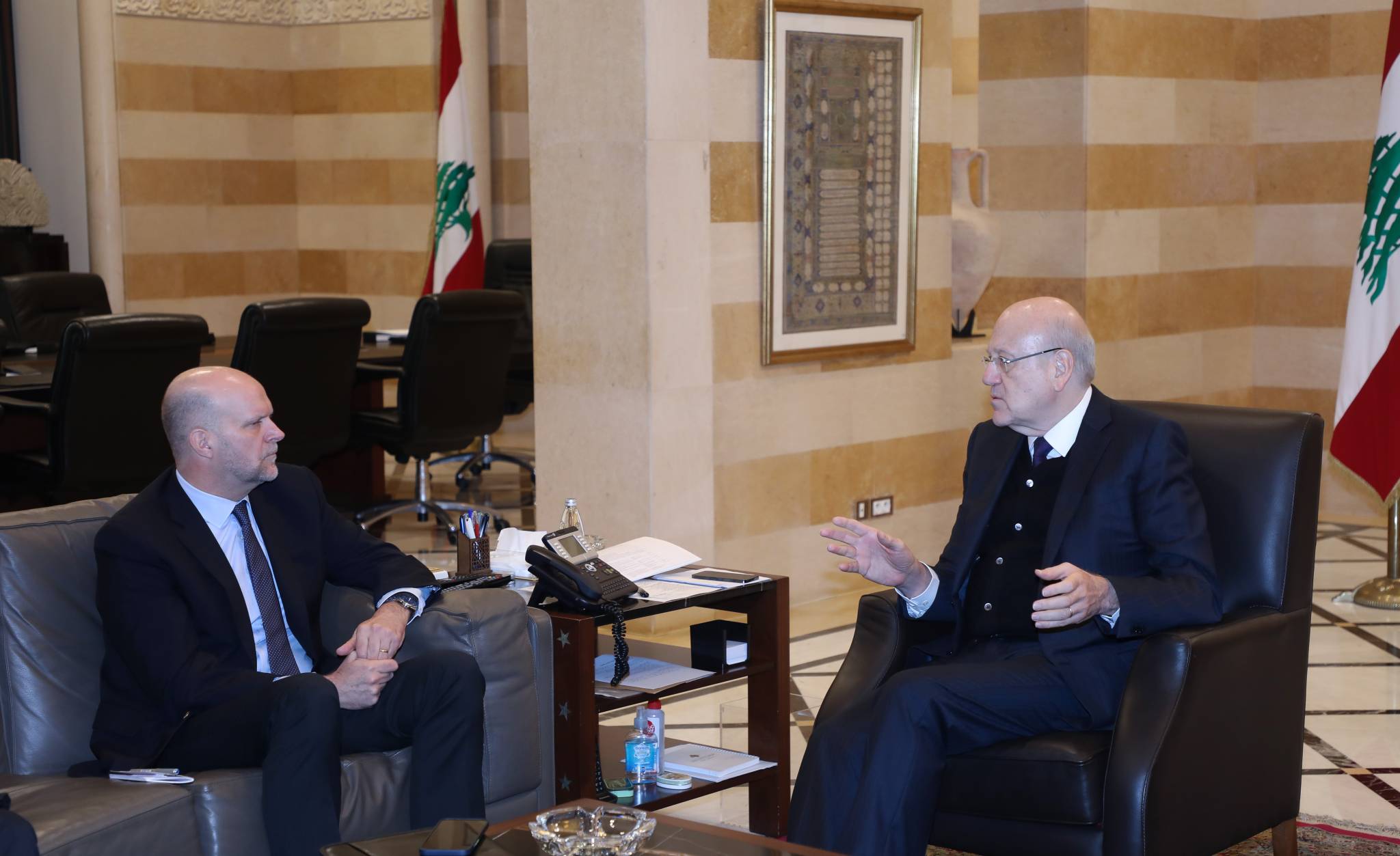 ميقاتي التقى ممثل مفوضيّة
شؤون اللاجئين الجديد