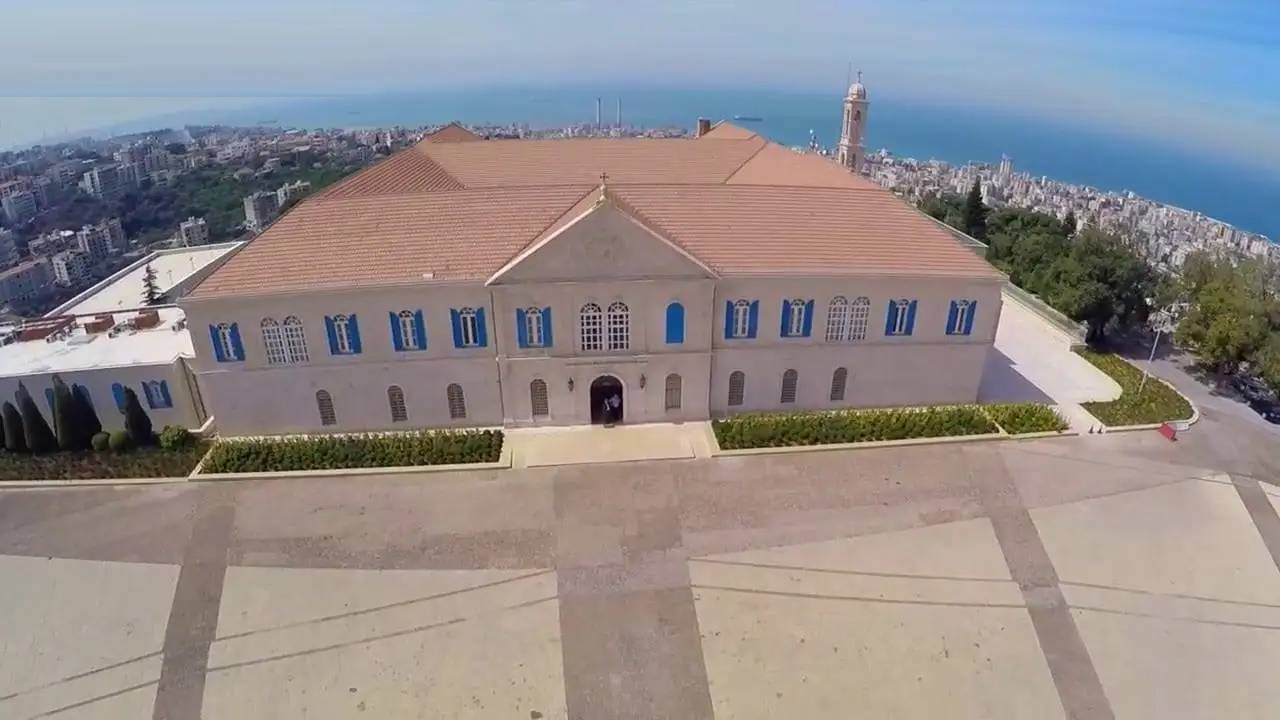 هل يصرف الراعي النظر عن اللقاء النيابي الموسّع في بكركي؟