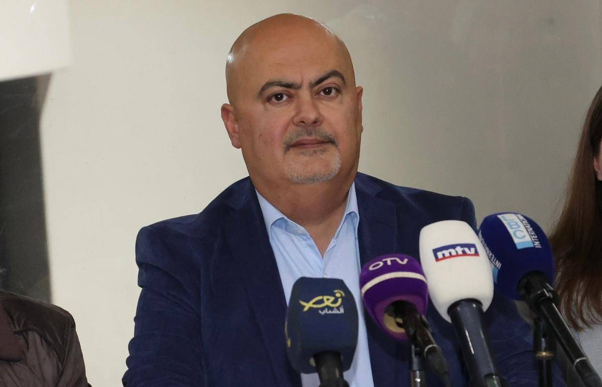 رئيس الاتحاد اللبناني للكرة الطائرة وليد القاصوف:
موسم 2022-2023 سيكون حافلاً وميشال أبي رميا أخ وصديق