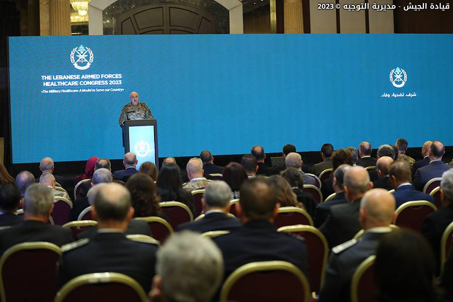 إنعقاد المؤتمر الطبي الذي نظمته الطبابة العسكريّة
قائد الجيش: يحتاج وطننا لتضافر الجهود بعيداً عن الانقسامات
الأبيض: الإدارة والقيادة الحكيمة هي التي تخرجنا من أزمتنا